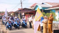 Wawako Payakumbuh Lepas Secara Resmi Kirab Bangga Kencana Pada Peringatan Harganas ke-32 Tahun