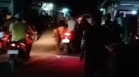 Hiburan Malam Masih Buka, Emak-Emak Batang Anai Turun ke Jalan