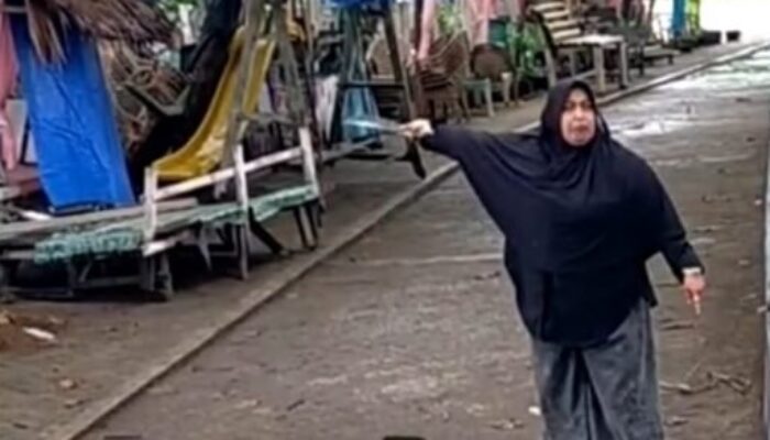 Pedagang Ancam Petugas dengan Parang, Tolak Radar Tsunami