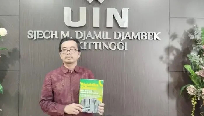 UIN Bukittinggi Kukuhkan 12 Guru Besar