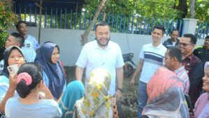 Wali Kota Padang Relokasi PKL, Atasi Macet, Bangkitkan UMKM