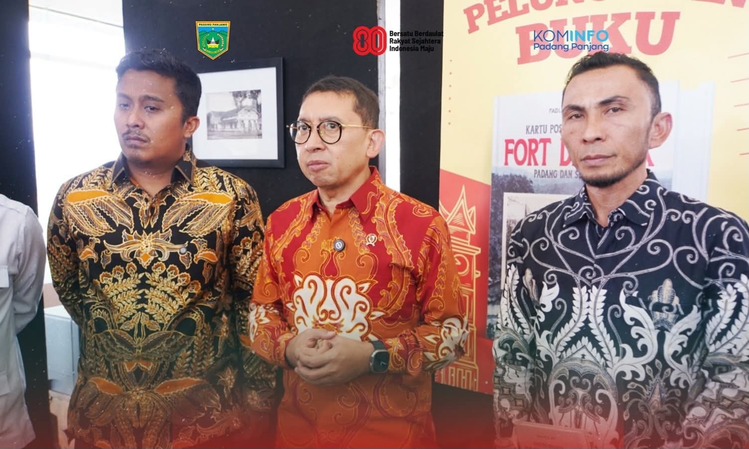 buku-kartu-pos-karya-fadli-zon-diluncurkan,-bergambar-fort-de-kock