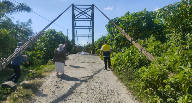 jembatan-gantung-damar-rumput-direhabilitasi,-anggaran-pessel-belum-mampu-ganti-permanen