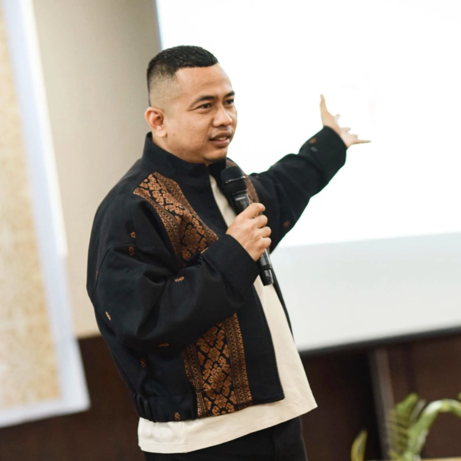 padang-fashion-summit-:-sektor-lokomotif-taste-of-padang-experience