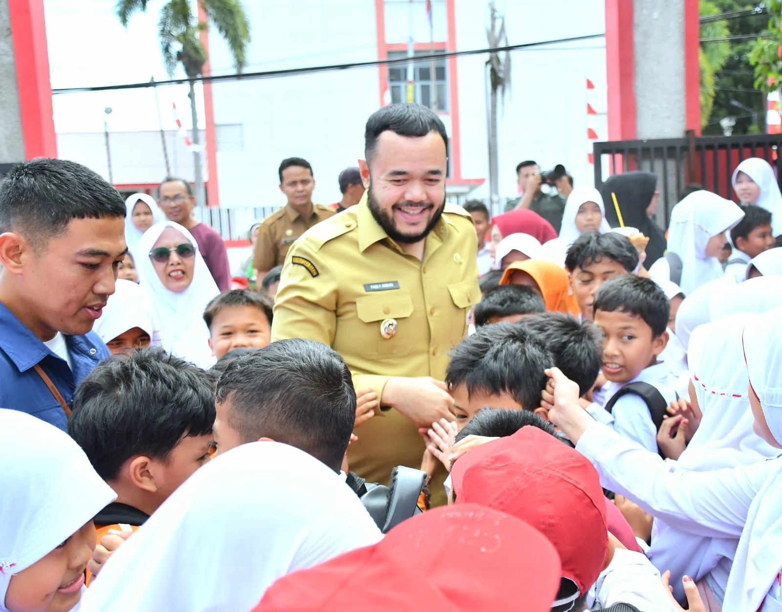 pemko-padang-dukung-pembangunan-lapangan-multifungsi-di-kompleks-sdn-08-dan-sdn-37-alang-laweh
