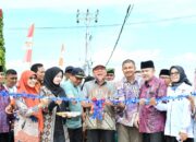 Wawako Padang Resmikan Jalan Swadaya Masyarakat di Gunung Pangilun
