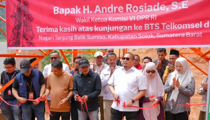 Atasi Blank Spot di Pelosok Kabupaten Solok, Resmikan BTS Telkomsel