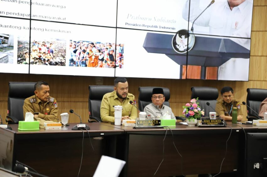 wali-kota-fadly-amran-dan-wawako-maigus-nasir-gencar-konsolidasi,-kejar-target-penurunan-angka-kemiskinan-di-padang