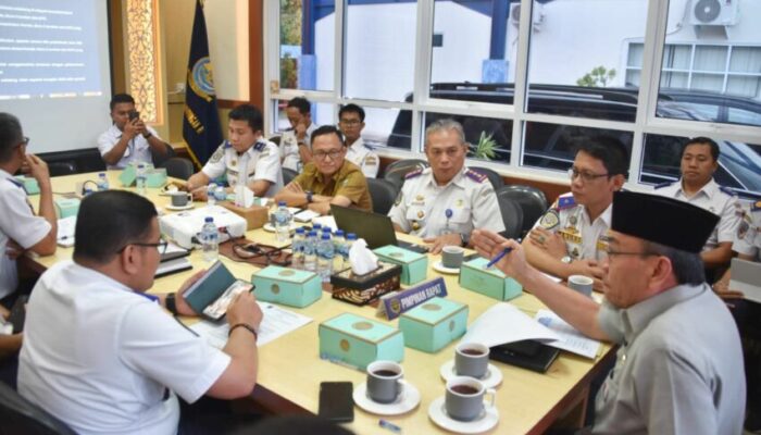 Wawako Padang Temui KAI Soal Perlintasan Kereta Api Rawan