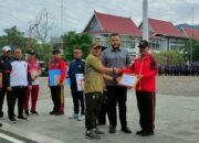 Wali Kota Padang Beri Penghargaan Tokoh Olahraga di Haornas ke-42
