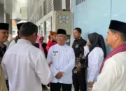 Wawako Serahkan Bansos Di Lapas Kelas II B Solok