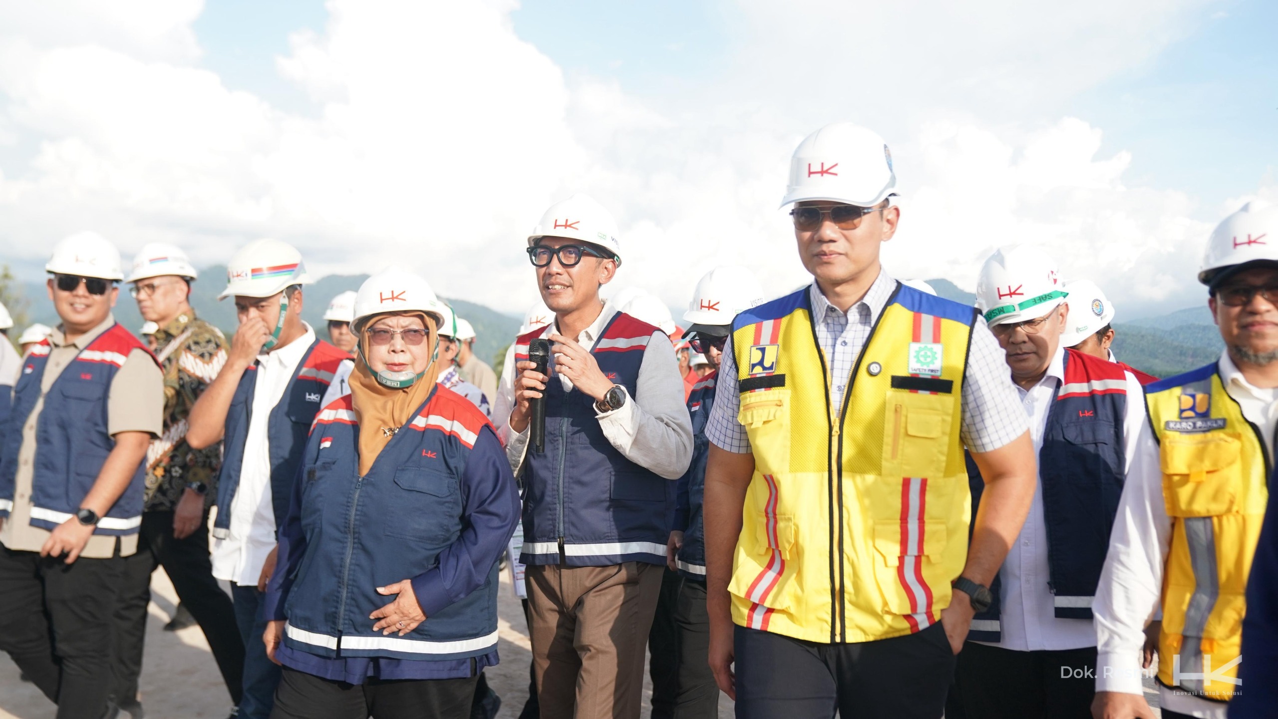 kunjungi-proyek-tol-padang-sicincin,-menko-ahy-ingatkan-pentingnya-percepatan-konektivitas-pekanbaru-padang