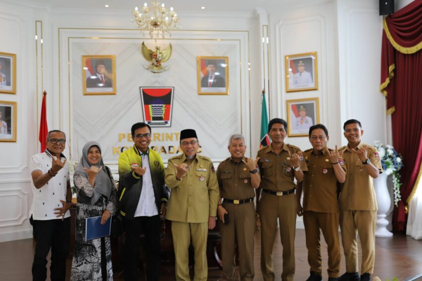 pemko-padang-dan-pelti-perkuat-sinergi-cetak-petenis-berprestasi