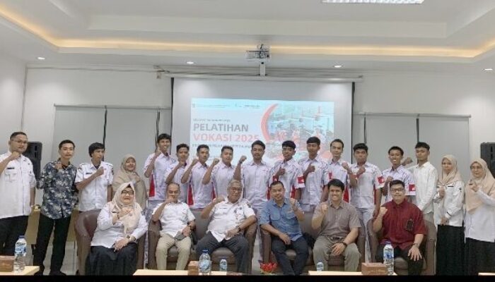 Disnakerin Padang Latih Mekanik, Siapkan Skill untuk Calon Pekerja