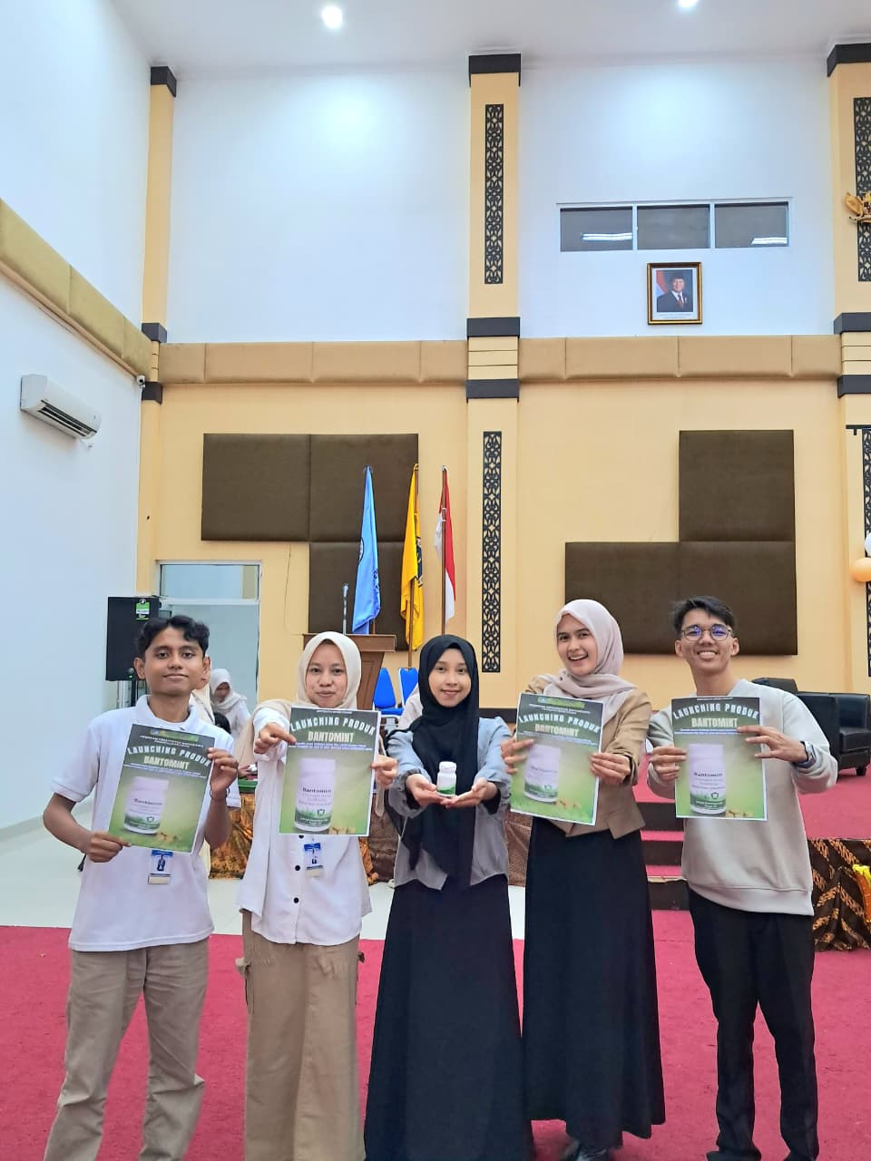 mahasiswa-unp-ciptakan-“bantomint”,-tablet-kunyah-herbal-dari-rumput-banto-untuk-cegah-gigi-berlubang