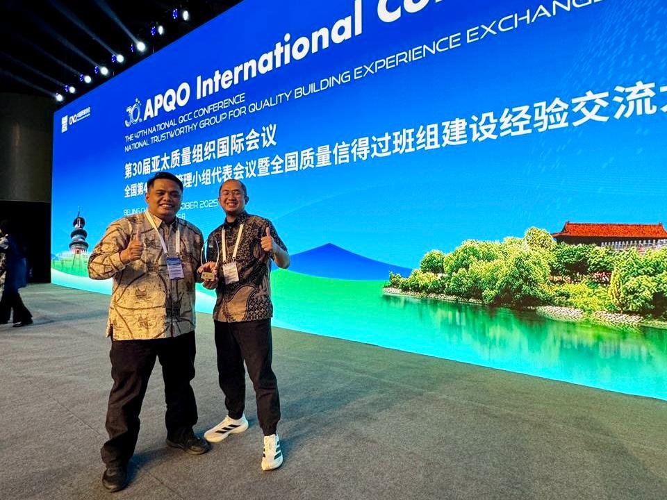 tim-nabuang-sarok-pt-semen-padang-raih-penghargaan-tertinggi-di-ajang-inovasi-internasional-apqo-2025