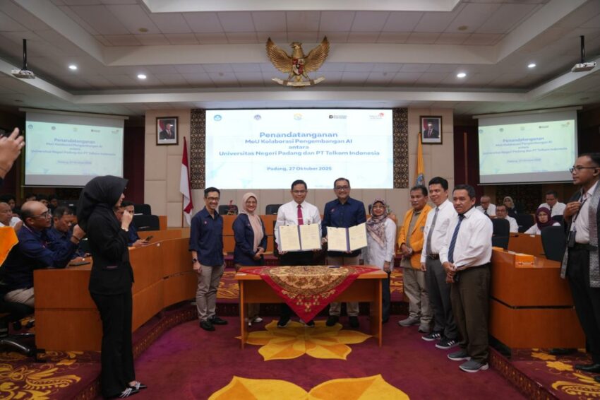 percepat-pengembangan-talenta-ai,-telkom-gandeng-universitas-negeri-padang