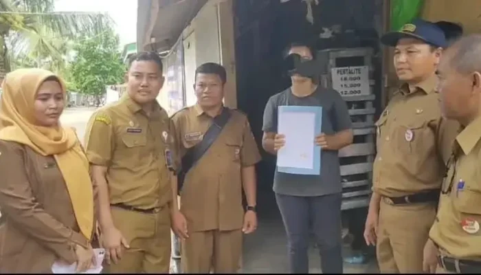 Aksi Buang Sampah ke Laut Viral, Pemko Padang Berikan Sanksi