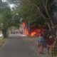 3-bangunan-semi-permanen-di-banda-bakali-padang-terbakar,-2-orang-meninggal