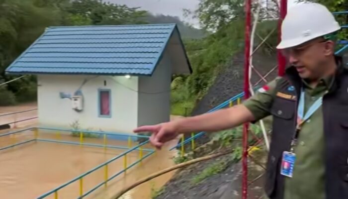 Banjir Padang Lumpuhkan Intake, Produksi Air Bersih Terhenti