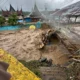 pln-salurkan-bantuan-untuk-rakyat-terdampak-banjir-bandang-di-nagari-saniang-baka