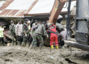 BPBD Evakuasi 16 Korban Meninggal Galodo Jembatan Kembar