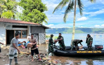 Kodam XX/TIB Salurkan Bantuan Logistik Lewat Danau Singkarak