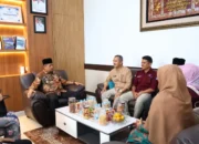 Wakil Walikota Lepas Guru dan Tenaga Kependidikan Hebat Payakumbuh Untuk Ajang Apresiasi GTK Hebat 2025 Nasional