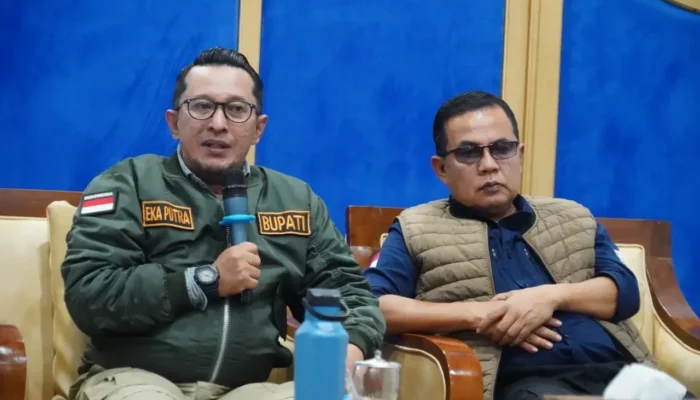 Bupati Instruksikan Warga Tanah Datar Jauhi Sungai Demi Keselamatan