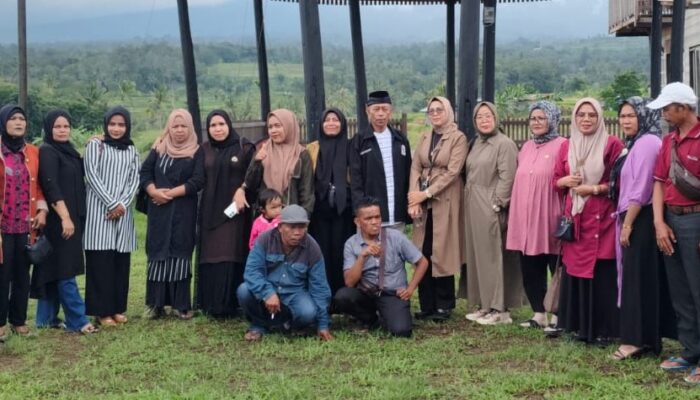 Insan Seni Tradisi Desak Bersihkan Tempat Hiburan Berkedok Lapiak Gurau