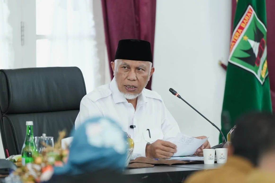 pemprov-sumbar-salurkan-358-ton-bantuan-pangan-untuk-warga-terdampak-bencana