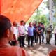 serahkan-bantuan-ke-jorong-gunung-bungsu-batipuah,-eka-putra-minta-masyarakat-tetap-waspadai-perubahan-cuaca