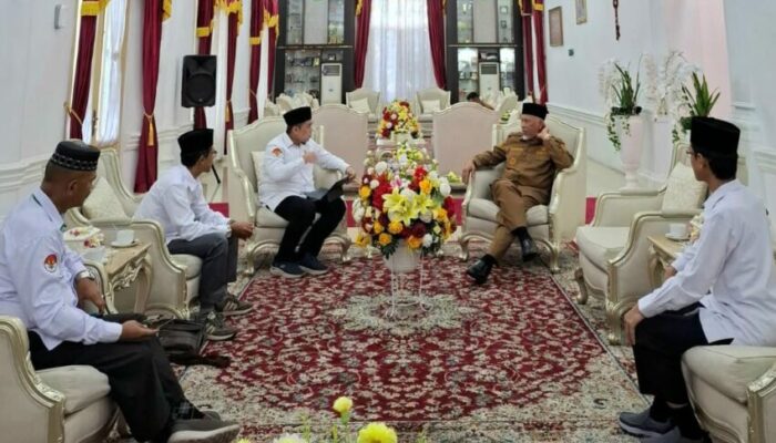 Gubernur Sumbar Pacu Persiapan Haji 2026, Koordinasi Kemenhaj