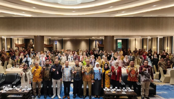 Notaris Sumbar Didorong Terapkan Digitalisasi oleh Kemenkum