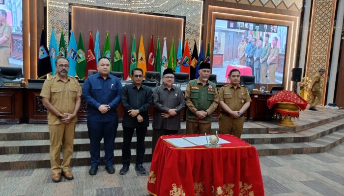 DPRD Sumbar Sahkan Perda Kemudahan Berusaha dan Fasilitasi Pesantren