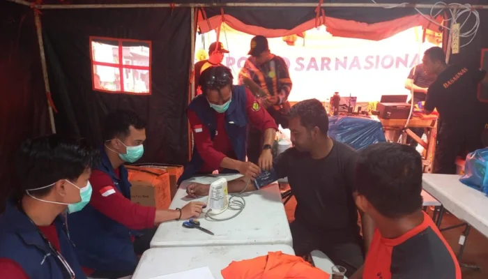 Tim Medis SPH Evakuasi Korban, Buka Posko Pengungsian