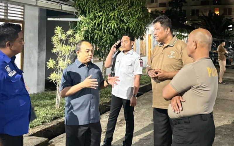 warga-pauh-tolak-pindah-ke-huntara-lubuk-buaya,-muharlion-:-carikan-lokasi-alternatif-dekat-aktifitas-mereka