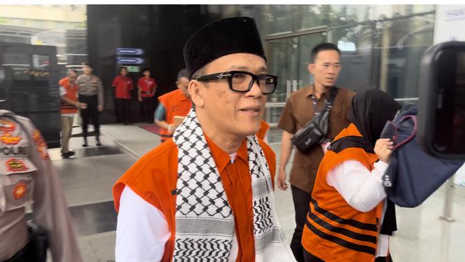potret-immanuel-ebenezer-berpeci-dan-beserban-datangi-kpk-setelah-kasusnya-dilimpahkan