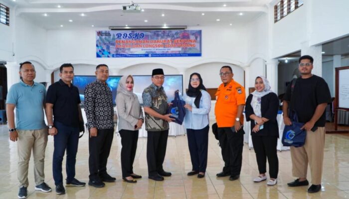 Ditjen HAM Salurkan Bantuan, Pastikan Korban Banjir Padang Terlayani