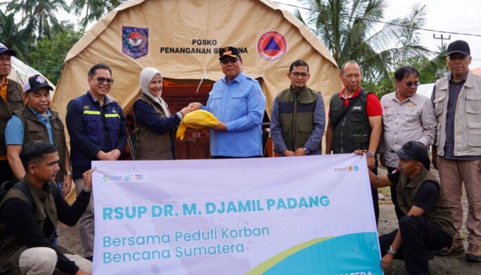 Wabup Tanah Datar Sambut Bantuan RSUP M Djamil Padang