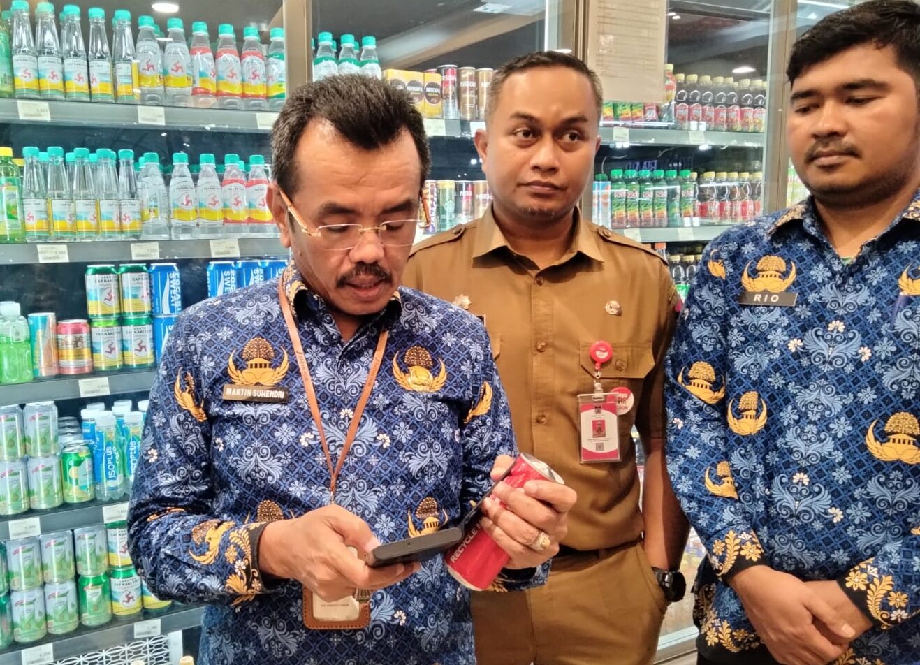 jelang-nataru,-bbpom-padang-sidak-transmart,-temukan-produk-kedaluwarsa