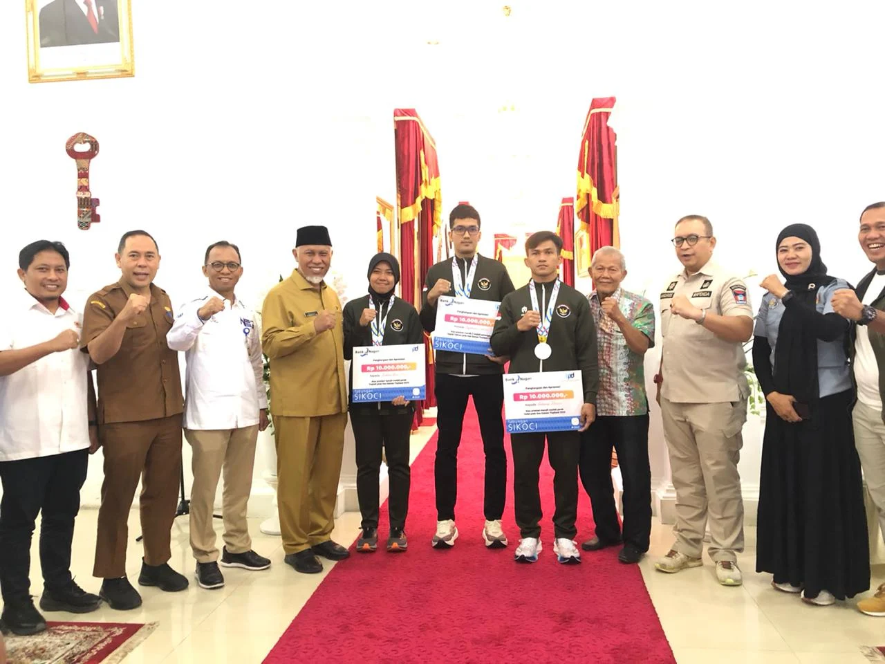 pemprov-apresiasi-tiga-atlet-sumbar-peraih-medali-sea-games-2025