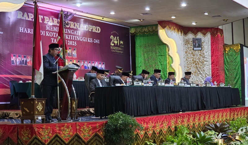 241-tahun-bukittinggi:-menuju-metropolis-berwajah-humanis-dan-berjiwa-agamis