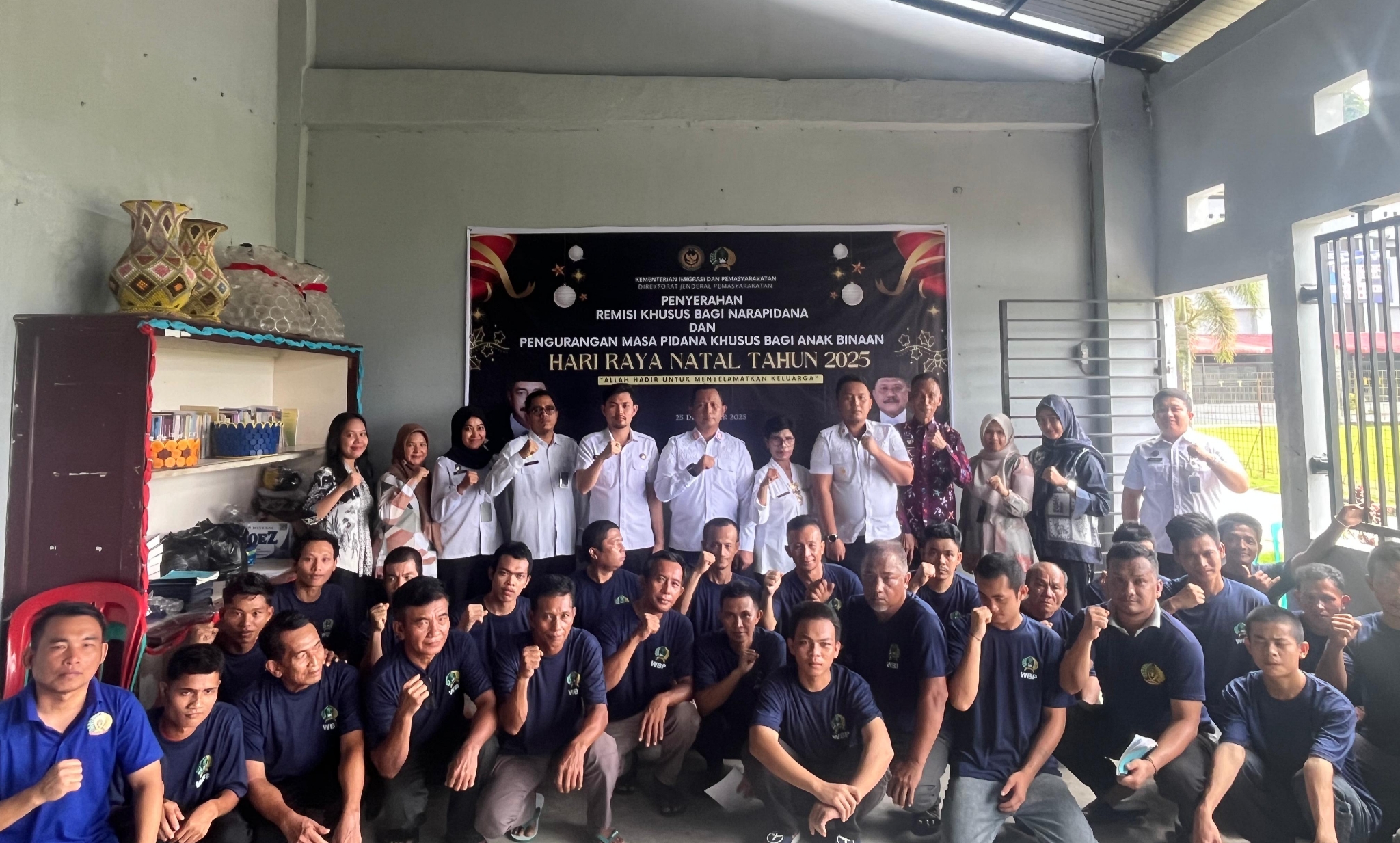 sepuluh-warga-binaan-rutan-kelas-iib-padang-terima-remisi-khusus-natal-2025