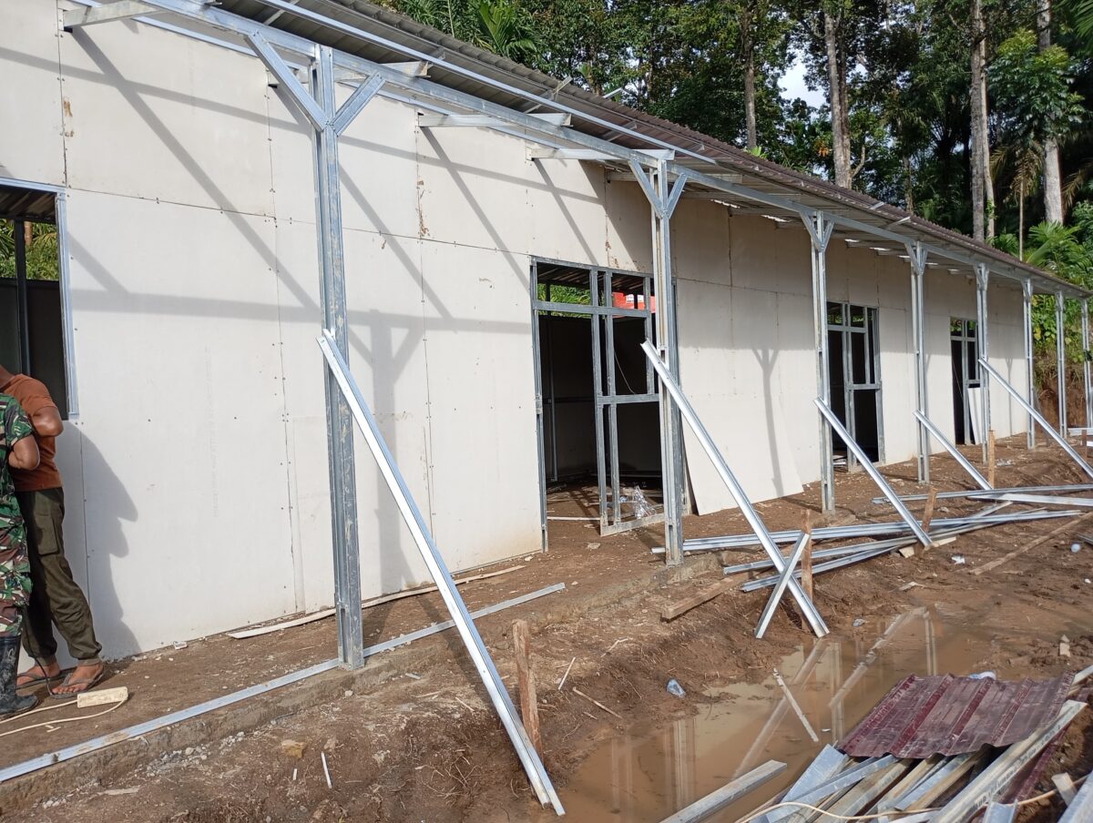 bnpb-maksimalkan-pembangunan-huntara-di-kabupaten-agam