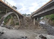 BPJN Sumbar Pastikan Jembatan Kembar Lembah Anai Aman Dilintasi