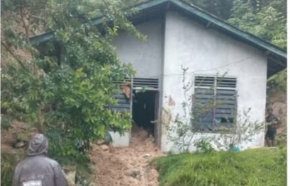 banjir-dan-longsor-landa-salareh-aia-agam,-3-warga-selamat-usai-sempat-tertimbun