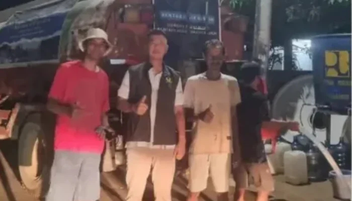 Hiswana Migas Bantu Korban Banjir Bandang Padang, Salurkan Uang Tunai dan LPG