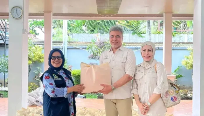 Skinsolution Foundation Ulurkan Bantuan untuk Korban Bencana di Padang