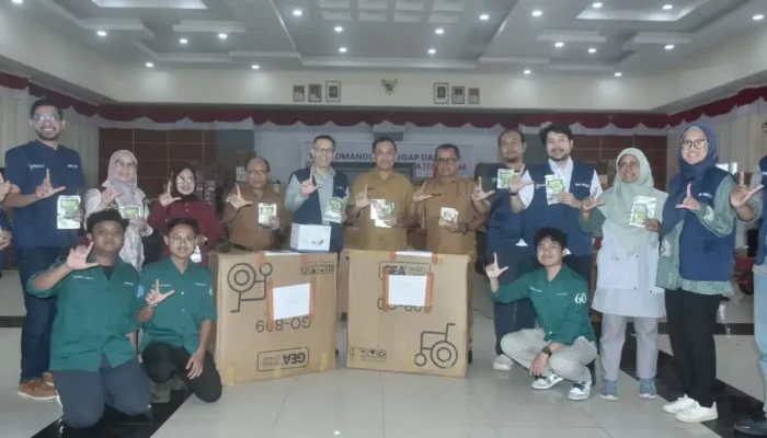 IPB Salurkan Bantuan dan Layanan Kesehatan untuk Korban Bencana di Agam